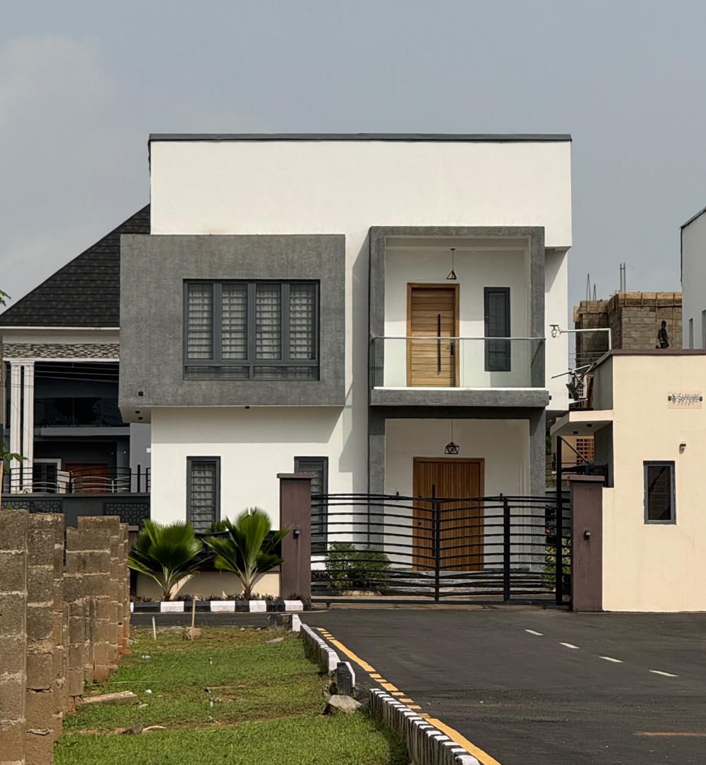5 bedroom duplex
